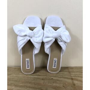 New Badgley Mischka Sandals 10M White Terry Cloth Darla Bow Flat Slide